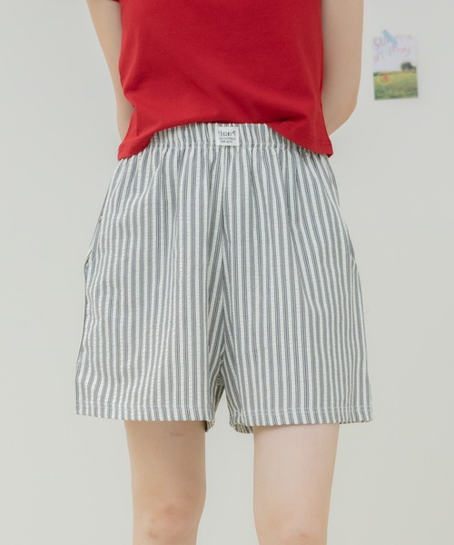 HEILIS(ヘイリス)の「ストライプ柄パジャマショートパンツ / パジャマパンツ ショートパンツ ストライプパンツ サッカーストライプ イージーパンツ ウエストゴム ルームウェア リラックスパンツ ワンマイルウェア レイヤード 春服 夏服 韓国ファッション ピンク ブルー アイボリー(その他パンツ・レディース・アイボリー/ブルー/ピンク・FREE)」の2枚目の写真