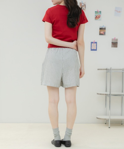 HEILIS(ヘイリス)の「ストライプ柄パジャマショートパンツ / パジャマパンツ ショートパンツ ストライプパンツ サッカーストライプ イージーパンツ ウエストゴム ルームウェア リラックスパンツ ワンマイルウェア レイヤード 春服 夏服 韓国ファッション ピンク ブルー アイボリー(その他パンツ・レディース・アイボリー/ブルー/ピンク・FREE)」の7枚目の写真