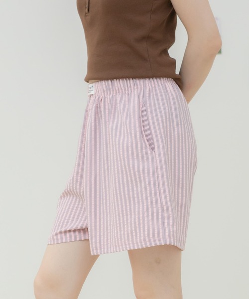 HEILIS(ヘイリス)の「ストライプ柄パジャマショートパンツ / パジャマパンツ ショートパンツ ストライプパンツ サッカーストライプ イージーパンツ ウエストゴム ルームウェア リラックスパンツ ワンマイルウェア レイヤード 春服 夏服 韓国ファッション ピンク ブルー アイボリー(その他パンツ・レディース・アイボリー/ブルー/ピンク・FREE)」の17枚目の写真
