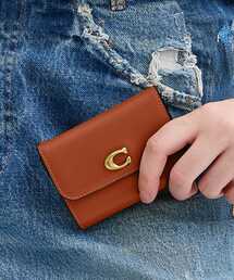 エッセンシャル カード ホルダー ウォレット（財布）｜COACH（コーチ