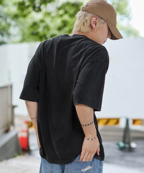 WEGO（ウィゴー）の「WEGO/【26年春夏新作】接触冷感グラフィックBIG T（Tシャツ/カットソー・メンズ・ブラック系その他/ホワイト/レッド系その他・MEDIUM/LARGE）」の6枚目の写真