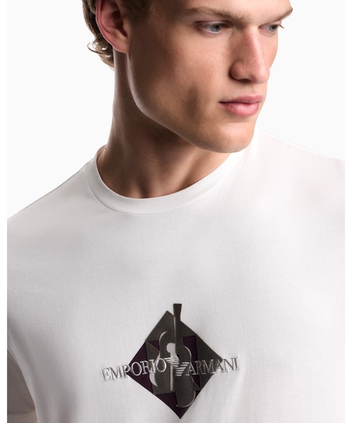 EMPORIO ARMANI(エンポリオアルマーニ)の「【エンポリオ アルマーニ】プリント クルーネック Tシャツ コットンジャージー(Tシャツ/カットソー・メンズ・ホワイト・LARGE/SMALL/MEDIUM/X-LARGE)」の4枚目の写真