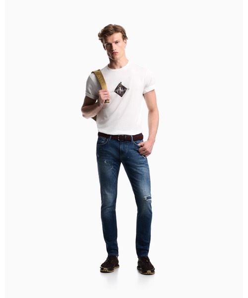 EMPORIO ARMANI(エンポリオアルマーニ)の「【エンポリオ アルマーニ】プリント クルーネック Tシャツ コットンジャージー(Tシャツ/カットソー・メンズ・ホワイト・LARGE/SMALL/MEDIUM/X-LARGE)」の5枚目の写真