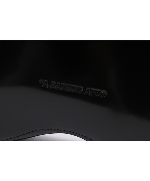 A BATHING APE(アベイシングエイプ)の「SHARK LEATHER SHOULDER BAG(ショルダーバッグ・メンズ・ブラック・FREE)」の6枚目の写真