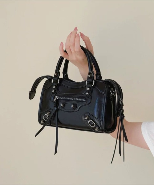 LA VORAGINE(ラ ヴォラジネ)の「レトロバイカーハンドバッグ 2 カラー 2WAY スタッズ(ハンドバッグ・レディース・Black/C・FREE)」の8枚目の写真