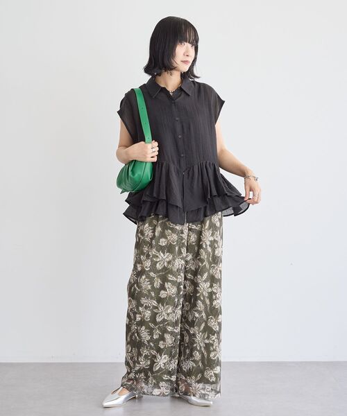 Green Parks(グリーンパークス)の「ノースリーブフリルブラウス(シャツ/ブラウス・レディース・サックスブルー/オフホワイト/ブラック・FREE)」の17枚目の写真
