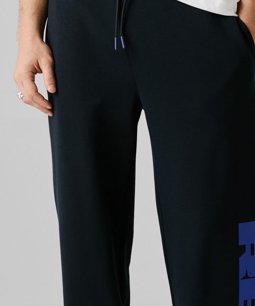 Red Bull Racing(レッドブルレーシング)の「RACING×PEPEJEANS SWEAT PANTS(スウェットパンツ・メンズ・ブラック×ブルー・X-LARGE/LARGE/MEDIUM/SMALL)」の5枚目の写真
