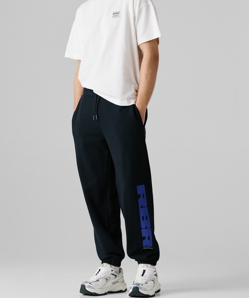 Red Bull Racing(レッドブルレーシング)の「RACING×PEPEJEANS SWEAT PANTS(スウェットパンツ・メンズ・ブラック×ブルー・X-LARGE/LARGE/MEDIUM/SMALL)」の3枚目の写真