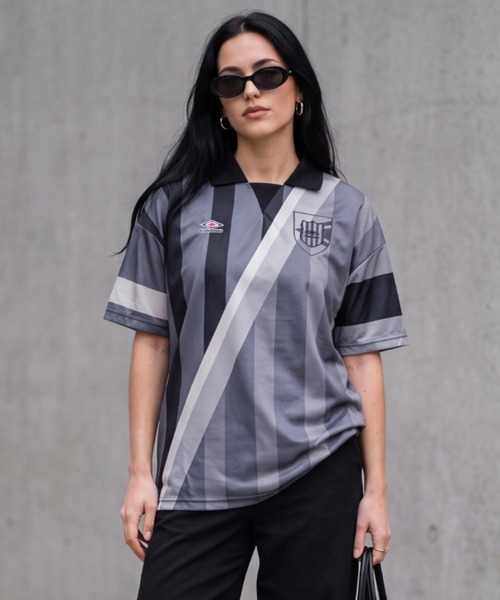 UMBRO(アンブロ)の「【T21】【umbro/アンブロ】MEN'S MASH UP JERSEY マッシュアップ ゲームシャツ UUM166508U(ポロシャツ・メンズ・ブラック・X-LARGE/LARGE/MEDIUM)」の1枚目の写真