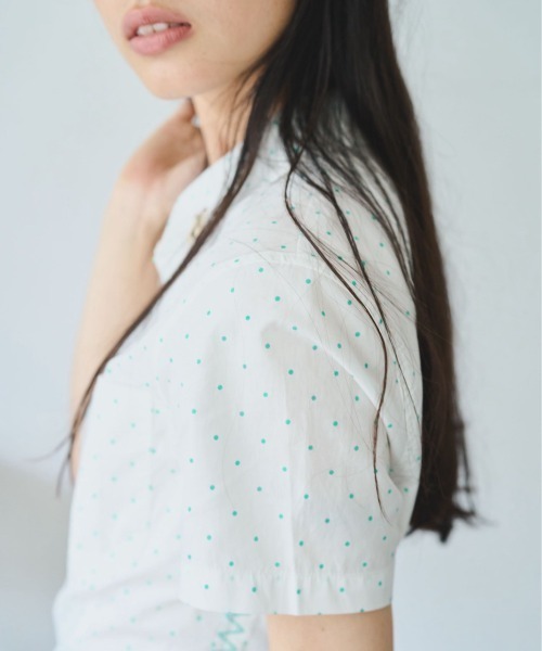common gull products.（コモンガルプロダクツ）の「白昼の眠気にドットタイトシャツ（シャツ/ブラウス・レディース・アイボリー/ホワイト系/レッド系・SMALL/MEDIUM/LARGE）」の9枚目の写真