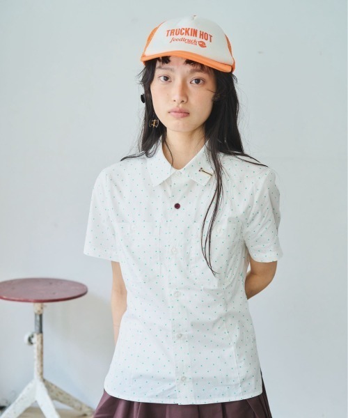common gull products.（コモンガルプロダクツ）の「白昼の眠気にドットタイトシャツ（シャツ/ブラウス・レディース・アイボリー/ホワイト系/レッド系・SMALL/MEDIUM/LARGE）」の16枚目の写真