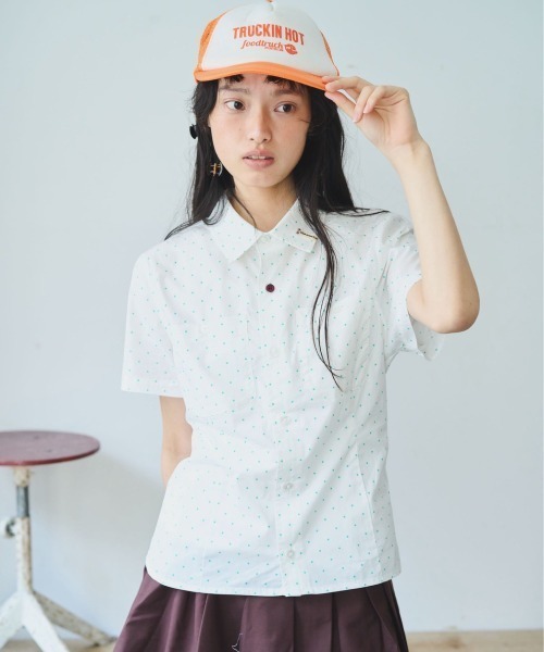 common gull products.（コモンガルプロダクツ）の「白昼の眠気にドットタイトシャツ（シャツ/ブラウス・レディース・アイボリー/ホワイト系/レッド系・SMALL/MEDIUM/LARGE）」の19枚目の写真