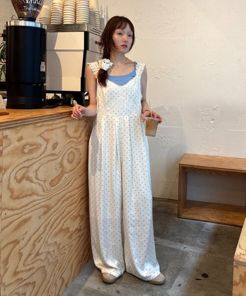 w closet(ダブルクローゼット)の「ドットキャミサロペット(その他パンツ・レディース・ブラック/オフホワイト/ボルドー・SMALL/MEDIUM)」の13枚目の写真