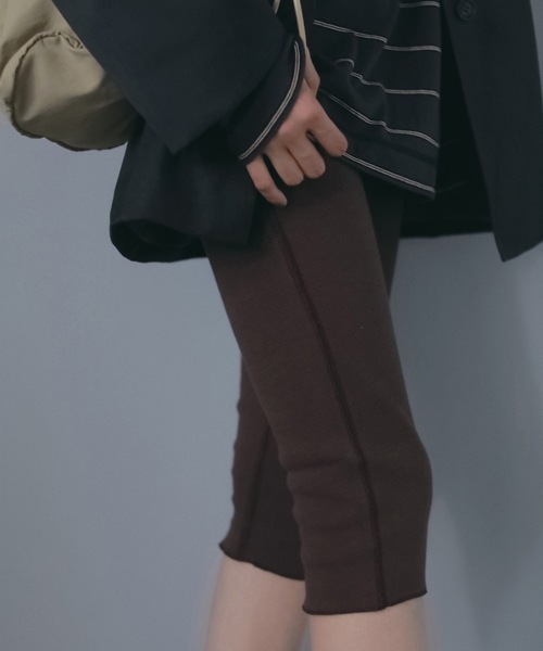 anuke（アンヌーク）の「Thermal Half Leggings（その他パンツ・レディース・ブラウン/グレー・38inch/36inch）」の2枚目の写真