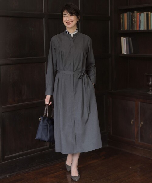 J.PRESS(ジェイプレス)の「Pe キュプラ Light ツイル ピーチ ウール ライク シャツ ワンピース(シャツワンピース・レディース・グレー系/ブラウン系・9/11)」の4枚目の写真