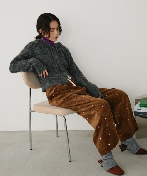 ORDENA（オルディナ）の「コーデュロイ刺繍イージーパンツ（その他パンツ・レディース・ブラウン/アイボリー・FREE）」の6枚目の写真