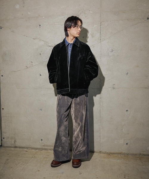 niko and...(ニコアンド)の「フェイクスエードショートブルゾン(ブルゾン・メンズ・ブラック/キャメル/アイボリー・LARGE/MEDIUM)」の4枚目の写真