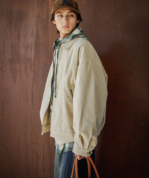 niko and...(ニコアンド)の「フェイクスエードショートブルゾン(ブルゾン・メンズ・ブラック/キャメル/アイボリー・LARGE/MEDIUM)」の13枚目の写真