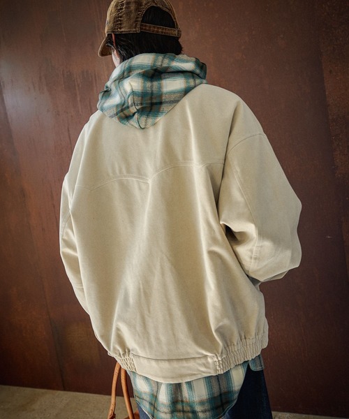 niko and...(ニコアンド)の「フェイクスエードショートブルゾン(ブルゾン・メンズ・ブラック/キャメル/アイボリー・LARGE/MEDIUM)」の14枚目の写真