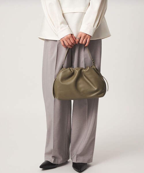 green label relaxing(グリーンレーベルリラクシング)の「ギャザーショルダーバッグ 2WAY(ショルダーバッグ・レディース・ブラック/ダークグリーン・FREE)」の18枚目の写真
