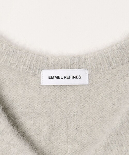EMMEL REFINES（エメルリファインズ）の「＜EMMEL REFINES＞EM FOX/NY/CA ポケット Vネック カーディガン（カーディガン/ボレロ・レディース・ライトグレー/ライトブルー/ネイビー・FREE）」の6枚目の写真