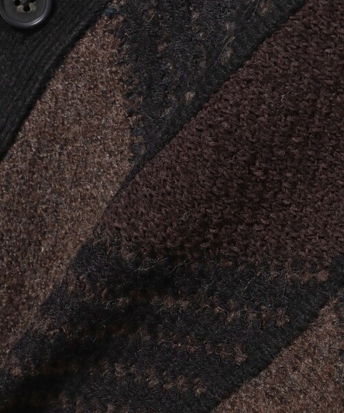 BEAMS HEART(ビームスハート)の「レトロ ジャカード Vネックカーディガン(ニット/セーター・メンズ・ブラック/ブラウン・SMALL/MEDIUM/LARGE)」の8枚目の写真