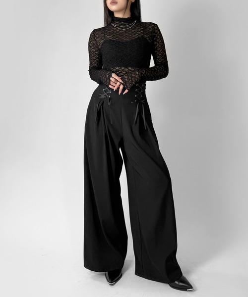 LVEU.(ラブユ.)の「【LVEU.】ハイネックレースシアートップス / トップス カットソー シアー レース ハイネック 長袖 インナー レイヤード 総レース ブラック ホワイト ZOZOTOWN限定(Tシャツ/カットソー・レディース・ブラック/ホワイト・FREE)」の18枚目の写真