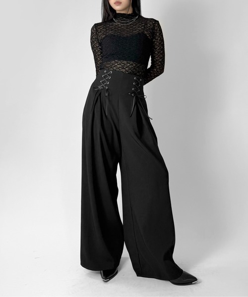 LVEU.(ラブユ.)の「【LVEU.】ハイネックレースシアートップス / トップス カットソー シアー レース ハイネック 長袖 インナー レイヤード 総レース ブラック ホワイト ZOZOTOWN限定(Tシャツ/カットソー・レディース・ブラック/ホワイト・FREE)」の20枚目の写真