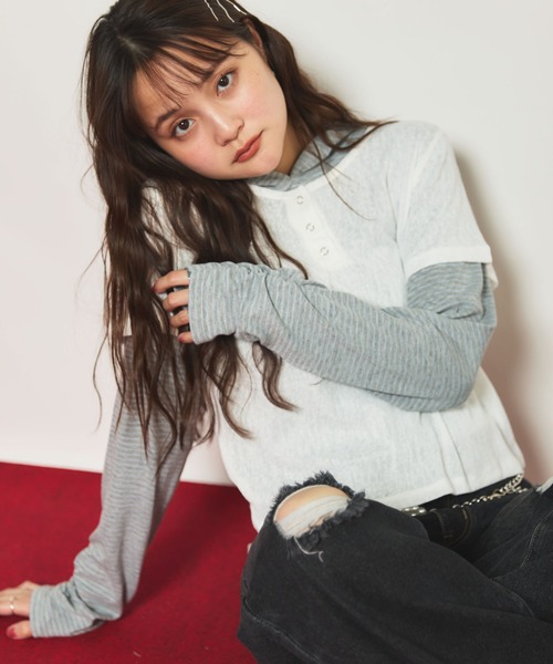 archives(アルシーヴ)の「ヘンリーネックTOPS×ボーダーフーディーSET(Tシャツ/カットソー・レディース・モカ/グレー/オフホワイト・MEDIUM)」の4枚目の写真