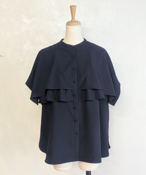 Sono（ソーノ）の「【SONO/ソーノ】【DRY POPLIN】ダブルフリルケープフレアブラウス（シャツ/ブラウス・レディース・ブラック/ネイビー/ホワイト・F）」の3枚目の写真