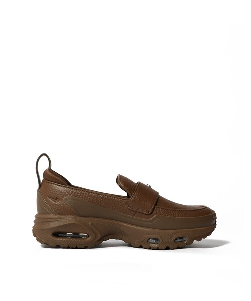 NIKE(ナイキ)の「NIKE / エア マックス フェノメナ(ローファー・レディース・ブラウン・25/24/23)」の2枚目の写真
