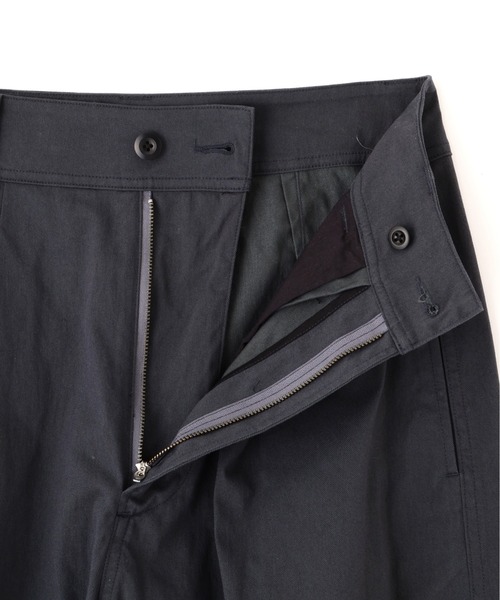 MHL.(エムエイチエル)の「UTILITY COTTON NYLON TWILL(その他パンツ・レディース・グレー・3/2/1/0)」の3枚目の写真