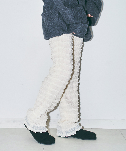 CITYSHOP(シティーショップ)の「FRILL EASY パンツ(その他パンツ・レディース・ブラック/アイボリー・38/36)」の2枚目の写真