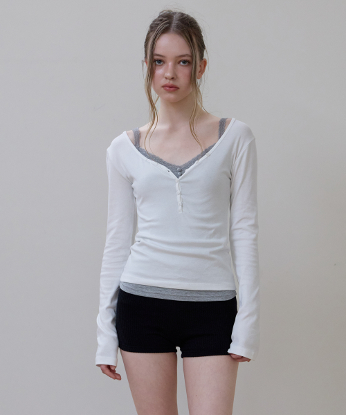 ROSEFRANTZ（ロゼフランツ）の「Basic V-neck Long Sleeve [Ivory]（Tシャツ/カットソー・レディース・アイボリー・SMALL/MEDIUM/X-SMALL）」の4枚目の写真