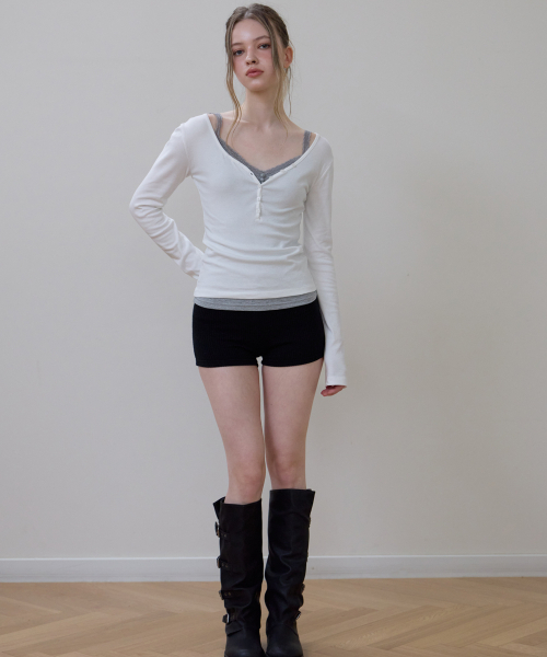 ROSEFRANTZ（ロゼフランツ）の「Basic V-neck Long Sleeve [Ivory]（Tシャツ/カットソー・レディース・アイボリー・SMALL/MEDIUM/X-SMALL）」の5枚目の写真