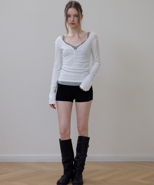 ROSEFRANTZ（ロゼフランツ）の「Basic V-neck Long Sleeve [Ivory]（Tシャツ/カットソー・レディース・アイボリー・SMALL/MEDIUM/X-SMALL）」の6枚目の写真