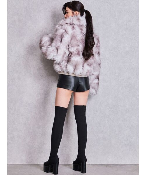 GYDA(ジェイダ)の「bijou designフェイクレザーショートパンツ(その他パンツ・レディース・ブラック・MEDIUM/SMALL)」の20枚目の写真