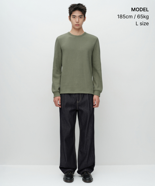 MUSINSA STANDARD（ムシンサスタンダード）の「サーマルベーシッククルーネック長袖Tシャツ[オリーブ]（Tシャツ/カットソー・メンズ・その他・MEDIUM/LARGE/X-LARGE/2XL）」の2枚目の写真