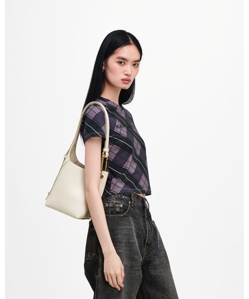 MARC JACOBS(マークジェイコブス)の「SCENE SMALL BUCKET/シーン スモール バケット(ショルダーバッグ・レディース・ブラック/セージグリーン/ホワイト・ONE SIZE)」の4枚目の写真