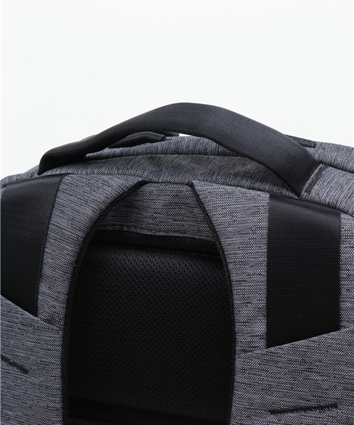 incase(インケース)の「CL55569 City Collection Backpack(バックパック/リュック・メンズ・グレー・ONE SIZE)」の7枚目の写真