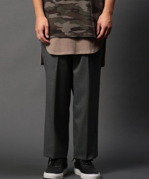 MONKEY TIME（モンキータイム）の「＜monkey time＞ TW サージ 1プリーツ ワイド パンツ◆（その他パンツ・メンズ・ブラック/グレー・LARGE/MEDIUM/SMALL）」の2枚目の写真