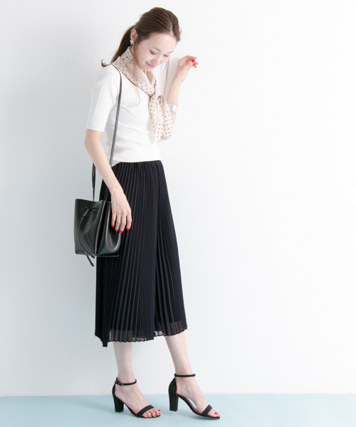 URBAN RESEARCH（アーバンリサーチ）の「UR プリーツスカーチョ（その他パンツ・レディース・グレー系その他/ネイビー/ピンク・FREE）」の8枚目の写真