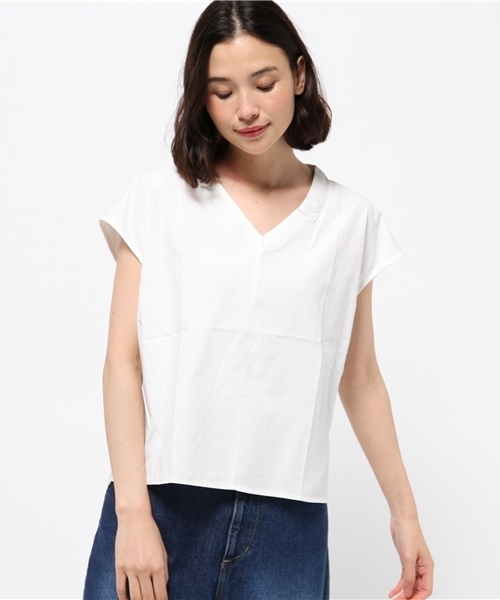 titivate（ティティベイト）の「Vﾈｯｸﾉｰｽﾘｰﾌﾞｼｬﾂﾌﾞﾗｳｽ（シャツ/ブラウス・レディース・オフホワイト/ストライプ/ブラック・FREE）」の4枚目の写真