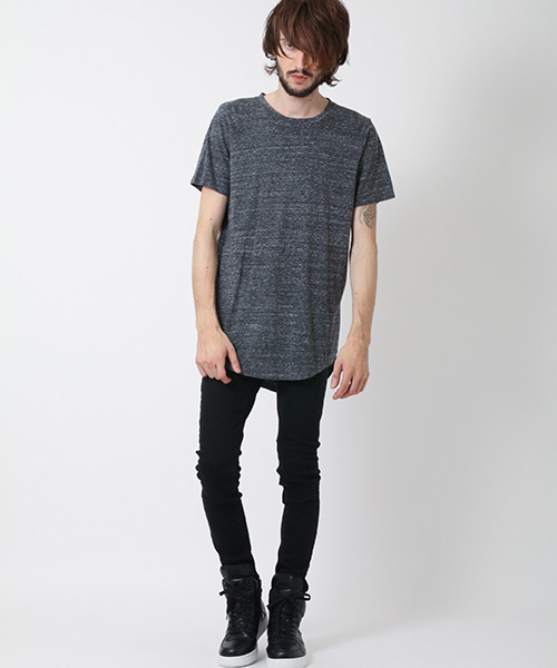 NO ID.（ノーアイディ）の「mt4035-ﾍﾞﾝﾍﾞﾙｸﾞ天竺ﾗｳﾝﾄﾞﾙｰｽﾞC/N-Tｼｬﾂ（Tシャツ/カットソー・メンズ・アッシュグレー/ダークグレー/ホワイト/ブラック・1/2）」の6枚目の写真