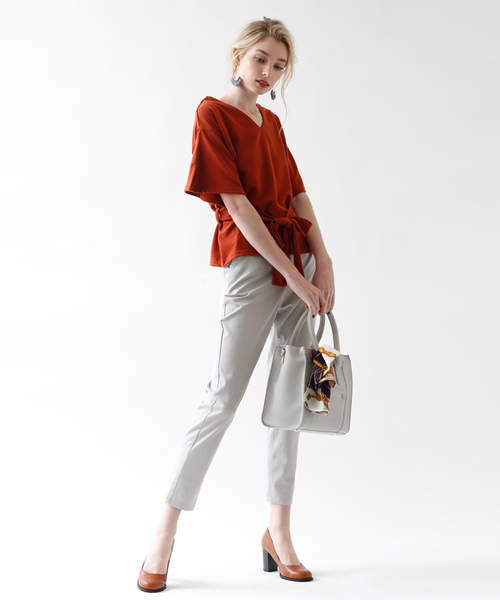 titivate（ティティベイト）の「ベーシックストレートパンツ（その他パンツ・レディース・ベージュ/ライトグレー/カーキ/ブラック/ライトベージュ/アイボリー・S/L/M）」の4枚目の写真