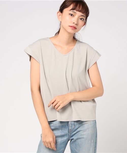 TRUDEA(トルディア)の「ソフトクールクールVネック カットソー(Tシャツ/カットソー・レディース・ブラック/カーキ/ホワイト/ライトグレー/ピンク・MEDIUM)」の4枚目の写真