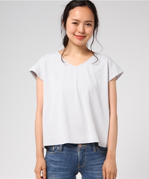TRUDEA(トルディア)の「ソフトクールクールVネック カットソー(Tシャツ/カットソー・レディース・ブラック/カーキ/ホワイト/ライトグレー/ピンク・MEDIUM)」の3枚目の写真