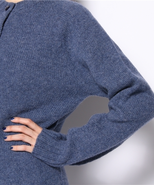 BEAUTY&YOUTH UNITED ARROWS（ビューティーアンドユースユナイテッドアローズ）の「BY JOHN TULLOCK クルーネックカーディガン ◆（カーディガン/ボレロ・レディース・ナチュラル/ダークブラウン/レッド/ロイヤルブルー・フリー）」の8枚目の写真