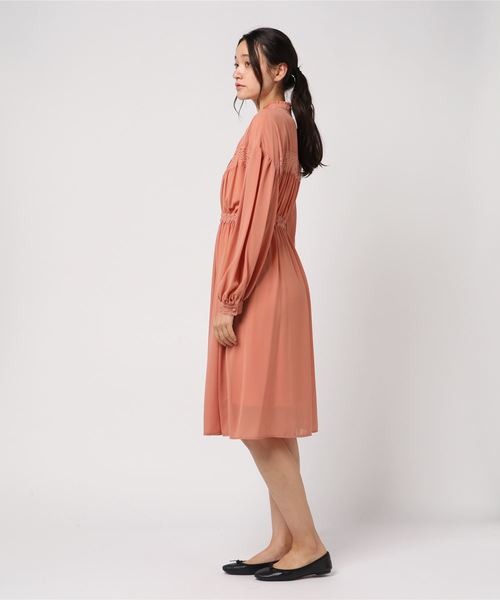 Another Edition(アナザーエディション)の「シフォンレースOP ◆(ワンピース・レディース・オレンジ/モカ・FREE)」の3枚目の写真