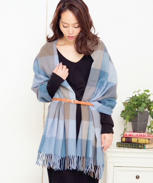 KOBE LETTUCE（コウベレタス）の「チェック柄大判ストール（マフラー・レディース・A/F/G/I/J/M/N/O/P/T/E/U/C/V/R/H/Q/D/B/L/S/K/その他5/その他6/その他9/その他3/その他14/その他10/その他12/その他2/その他11/その他13/その他7/その他8/その他1/その他4/ブラック/その他16/その他17/その他18/ベージュ/その他15/その他19/その他20/その他21/その他22/その他23/その他24/その他29/その他27/その他28/その他25/その他26/パープル系その他/ブラック系その他・FREE）」の14枚目の写真